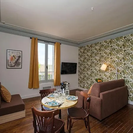 Villa Forestiere Studio Le Sophora Quincy-Voisins Buitenkant foto
